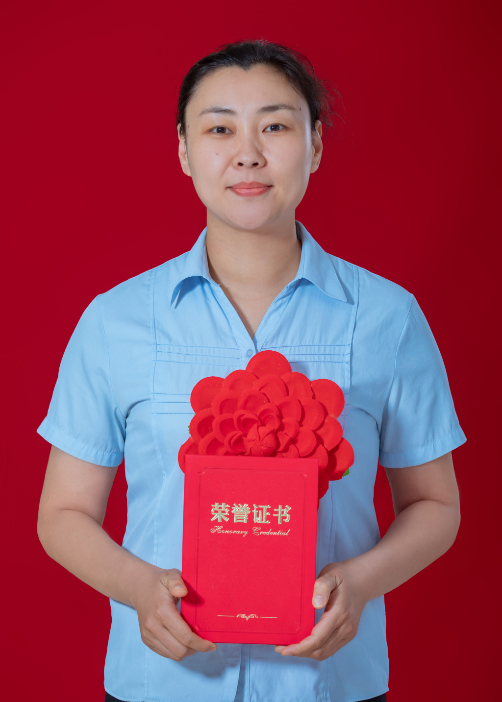 刘亚宁  新乡市商务系统“2018年度优秀共产党员”