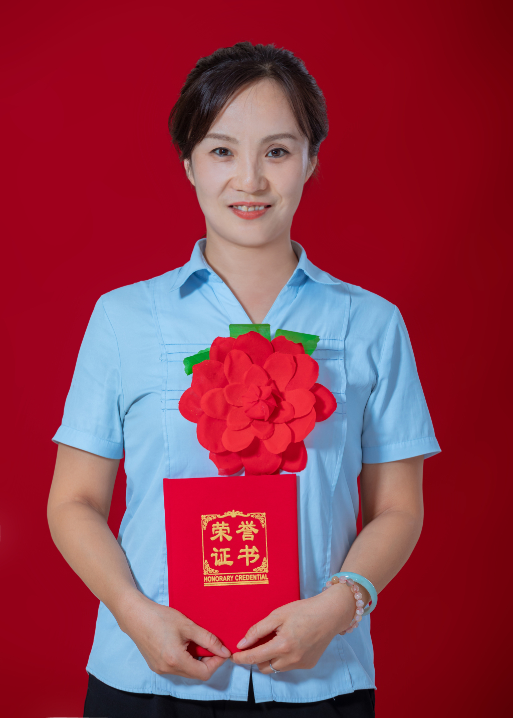 卢海鹏 2018年度全省流通和消费价格调查先进工作者、新乡市五一巾帼标兵