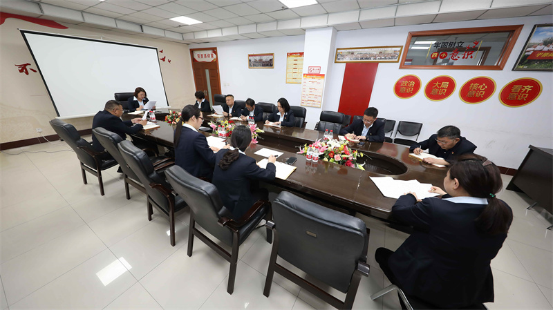 在深学细悟中铭“纪”于心 在担当作为中践“纪”于行 ——商场开展党纪学习教育活动