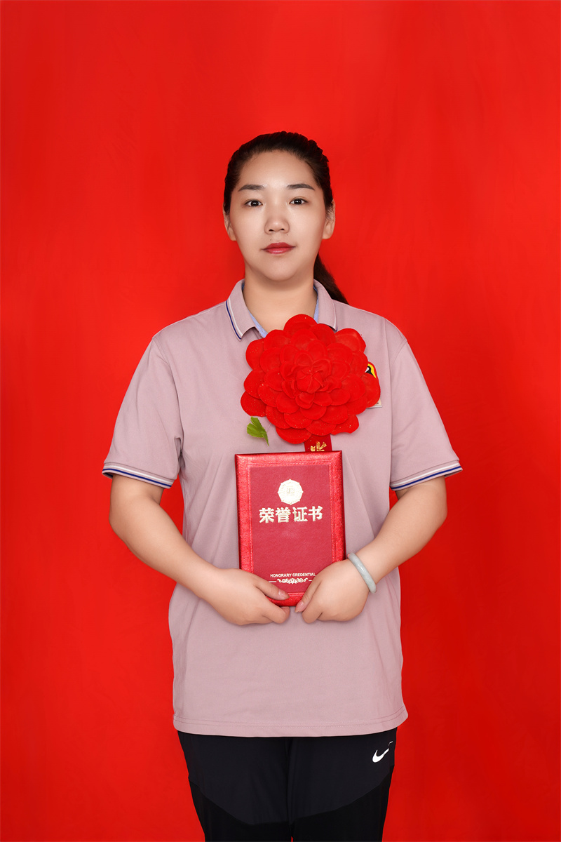 杨万金  文明服务之星