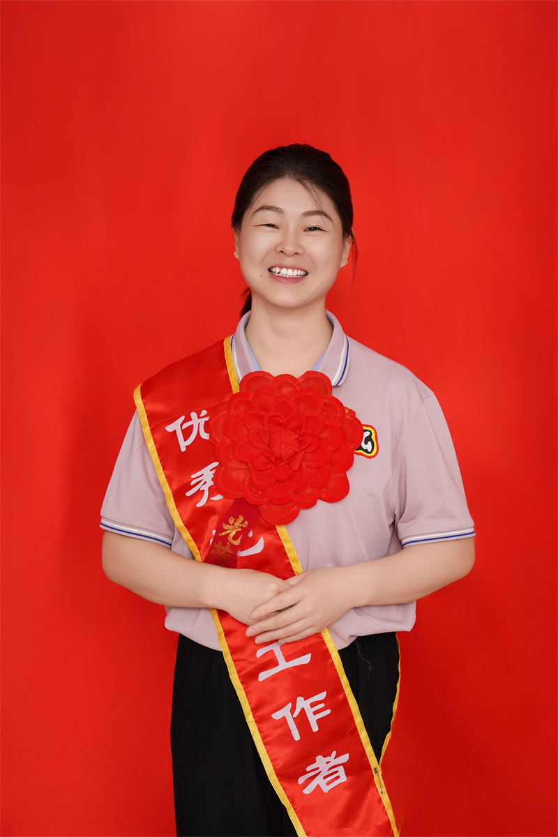 刘纪花  优秀党务工作者