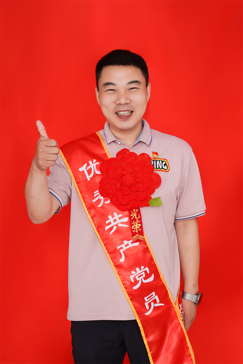 朱永群  新乡市商务系统优秀党员